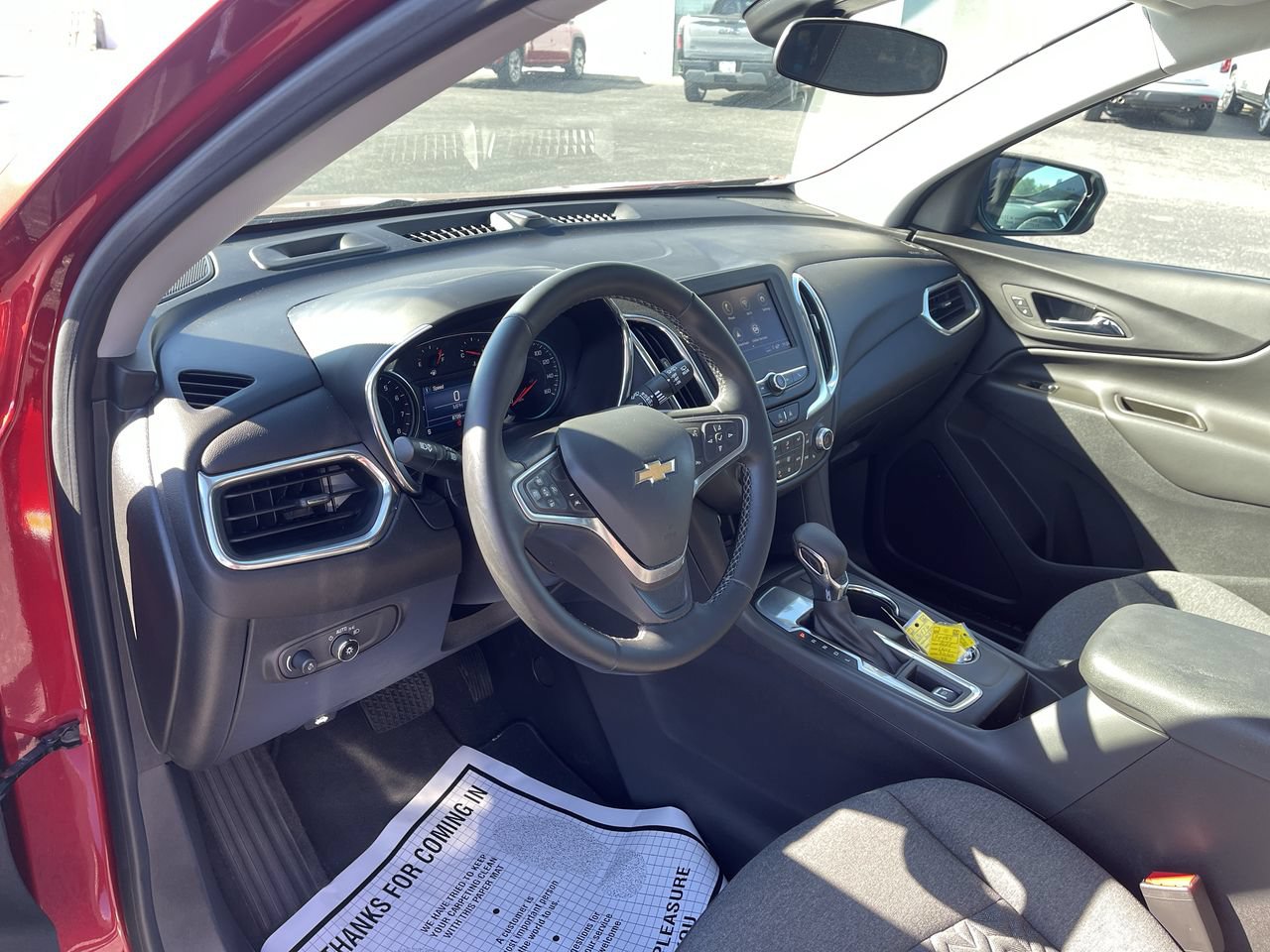 Used 2023 Chevrolet Equinox LT FWD image 10