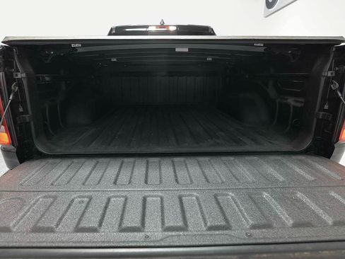 Used 2020 RAM 1500 Limited w/ Black Appearance Package AWD/4WD image 6
