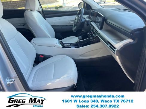 Used 2025 Hyundai Tucson SEL AWD/4WD image 13