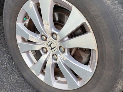 Used 2016 Honda Odyssey SE image 2