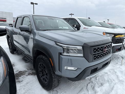 Used 2024 Nissan Frontier PRO-4X w/ Pro Premium Package image 2