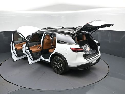 New 2026 INFINITI QX60 Autograph w/ Dark Cargo Package image 2