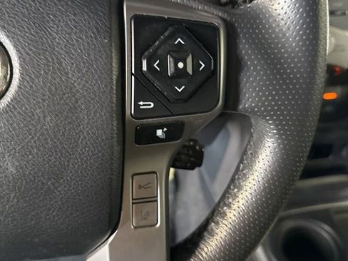 Used 2022 Toyota 4Runner SR5 RWD image 22