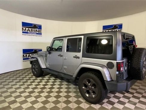 Used 2017 Jeep Wrangler Unlimited Sport image 8