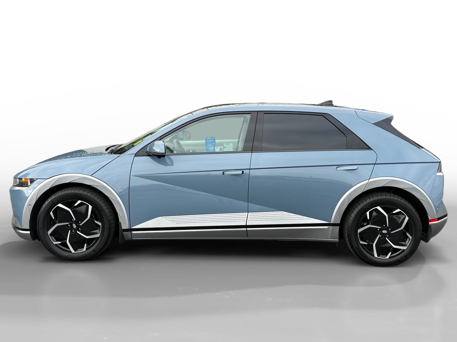 Used 2024 Hyundai Ioniq 5 Limited RWD image 2