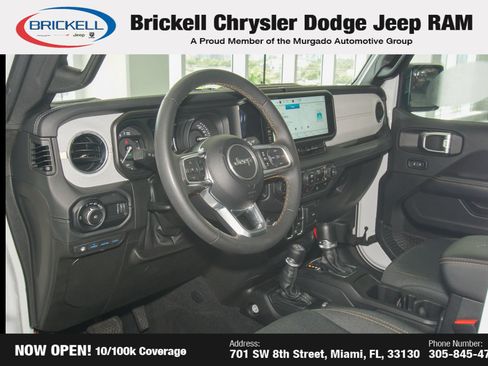 Used 2024 Jeep Wrangler Unlimited Sahara AWD/4WD image 15
