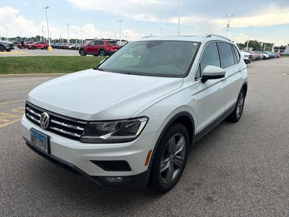 Used 2020 Volkswagen Tiguan SEL w/ Tiguan Two-Row MDO Package