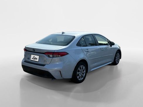 Used 2025 Toyota Corolla LE FWD image 4
