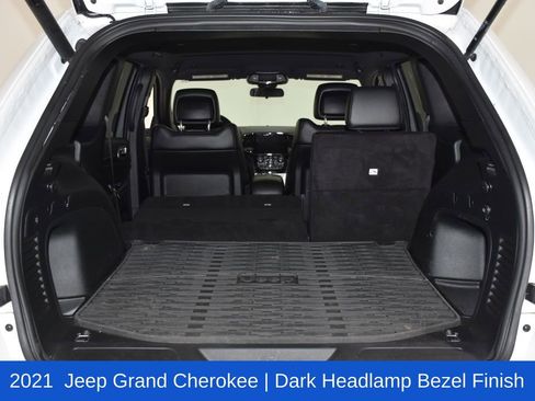 Used 2021 Jeep Grand Cherokee Laredo X AWD/4WD image 29