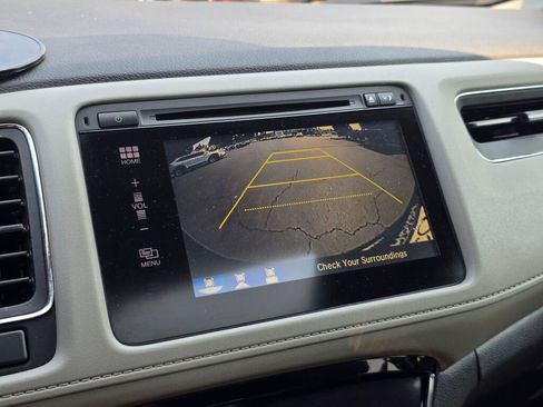 Used 2017 Honda HR-V EX image 23