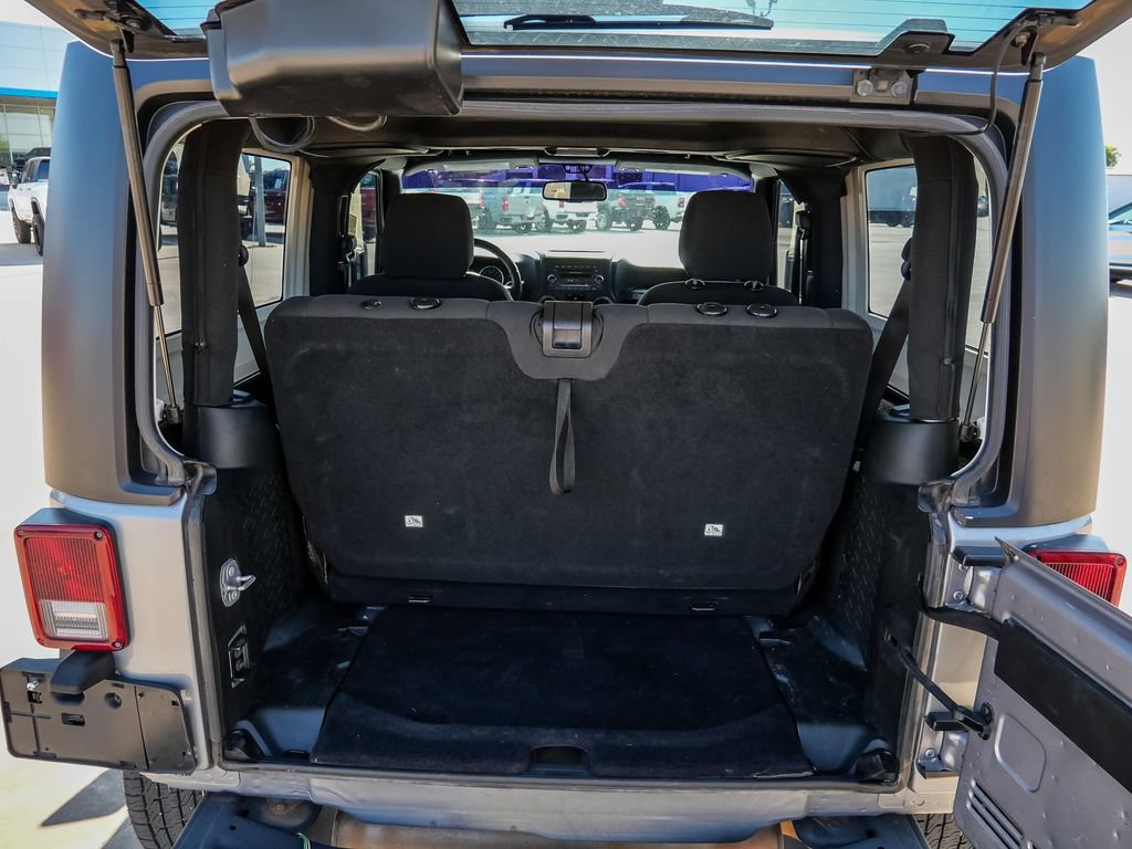 Used 2016 Jeep Wrangler Sport w/ Quick Order Package 24S AWD/4WD image 13