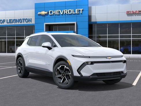 New 2026 Chevrolet Equinox EV LT AWD/4WD image 7