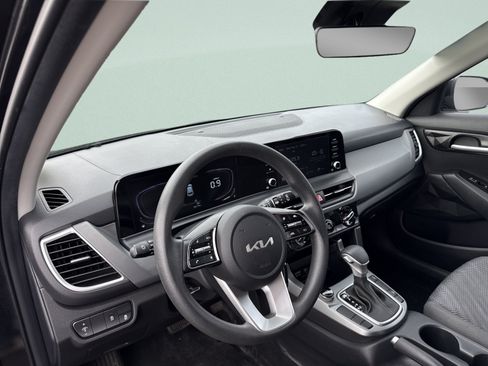 Used 2024 Kia Seltos LX AWD/4WD image 38