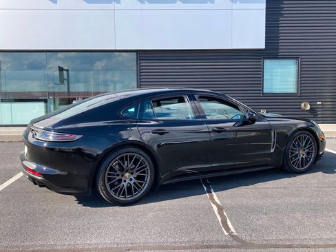 Certified 2023 Porsche Panamera 4 Platinum Edition AWD/4WD image 36