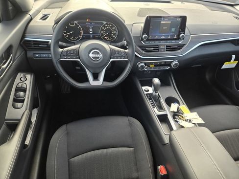 New 2026 Nissan Altima 2.5 SV FWD image 11