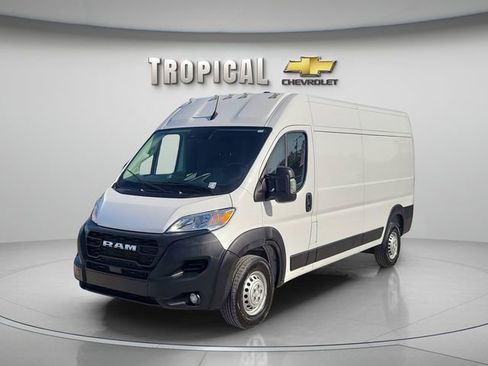 Used 2025 RAM ProMaster 2500 w/ Convenience Group FWD image 1
