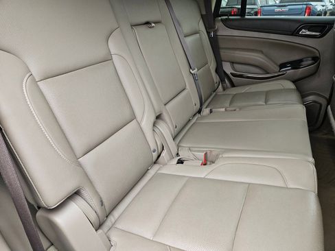 Used 2017 GMC Yukon SLT image 28