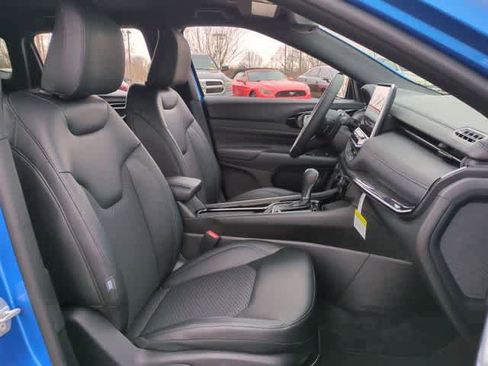 New 2026 Jeep Compass Latitude AWD/4WD image 22