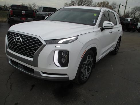 Used 2021 Hyundai Palisade Calligraphy image 9