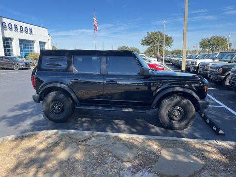 Used 2021 Ford Bronco 4-Door image 2