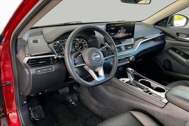 Certified 2025 Nissan Altima 2.5 SR w/ SR Premium Package AWD/4WD image 18