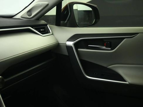 Used 2022 Toyota RAV4 XLE Premium FWD image 48