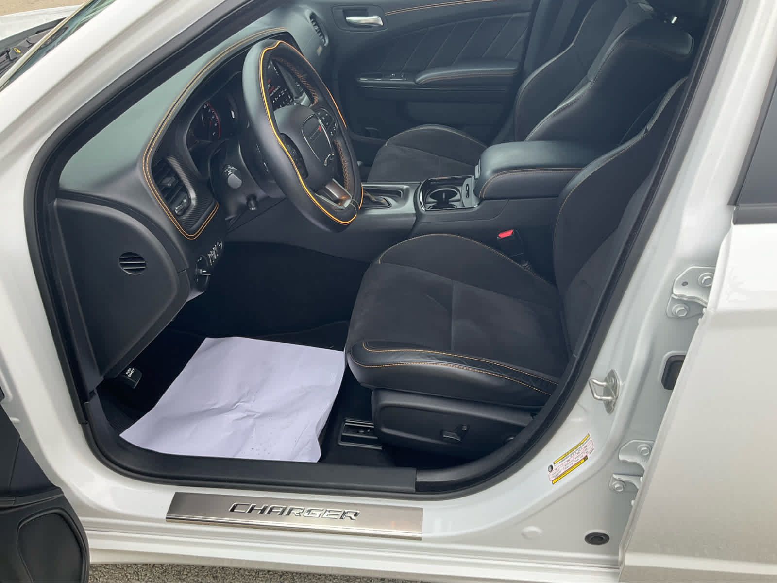 Used 2023 Dodge Charger Scat Pack RWD image 5