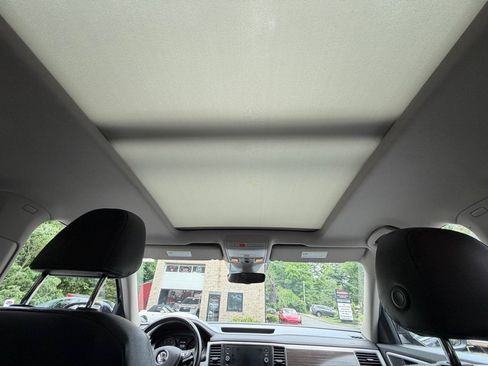 Used 2019 Volkswagen Atlas SE w/ Panoramic Sunroof Package AWD/4WD image 17