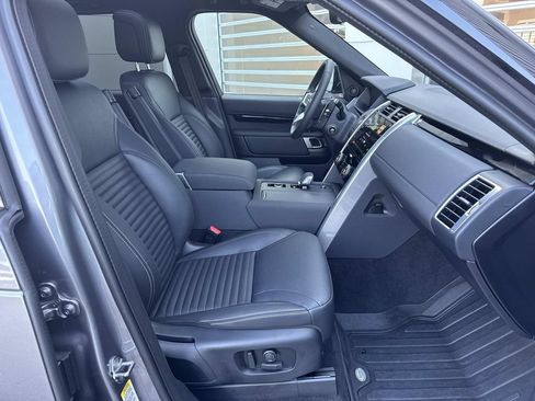 Certified 2025 Land Rover Discovery S AWD/4WD image 9