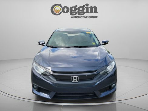 Used 2017 Honda Civic Touring image 7