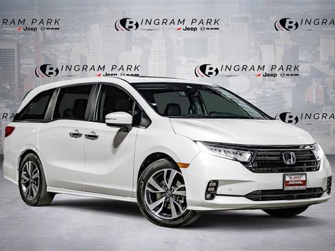 Used 2022 Honda Odyssey Touring image 1