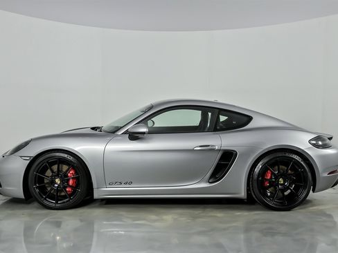 Used 2022 Porsche 718 Cayman GTS image 8