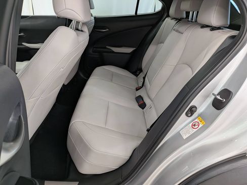 Used 2019 Lexus UX 200 w/ Accessory Package FWD image 29