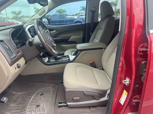 Used 2019 GMC Canyon SLE w/ Driver Alert Package RWD image 2