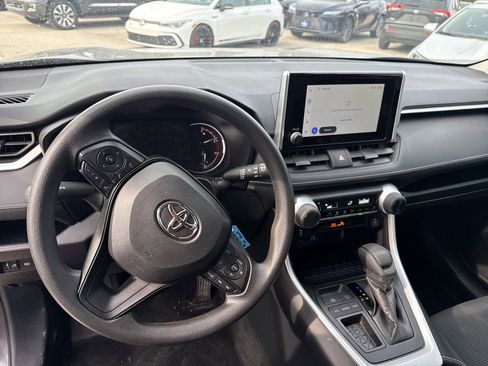 Used 2025 Toyota RAV4 LE image 10