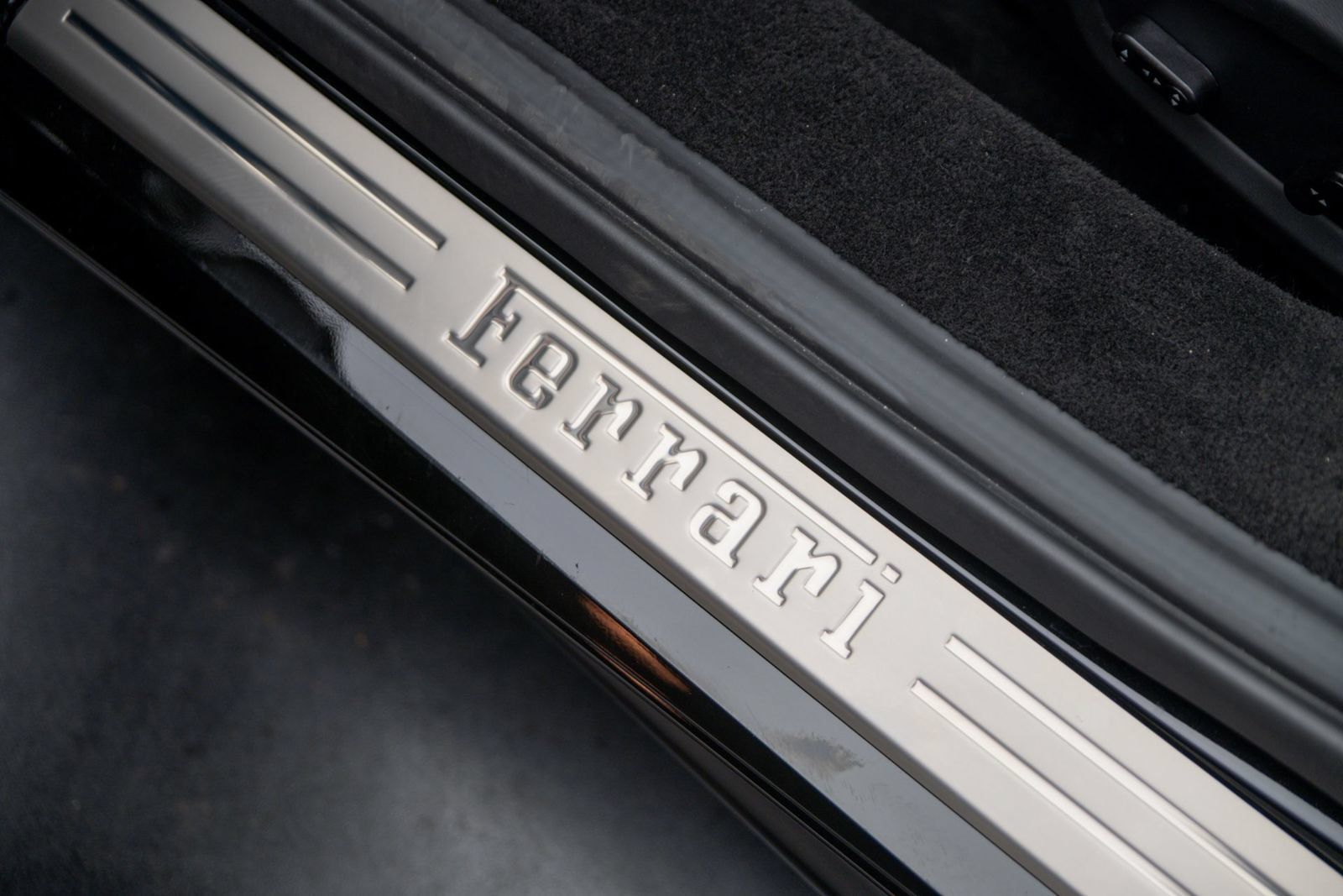 Used 2017 Ferrari 488 Spider RWD image 41
