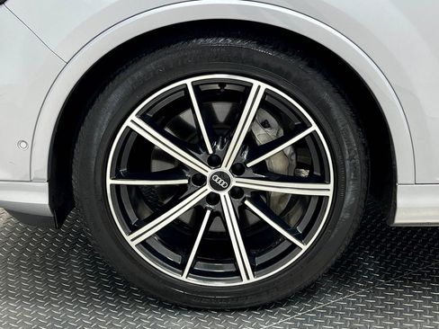 Used 2021 Audi Q7 3.0T Prestige w/ Prestige Package AWD/4WD image 41