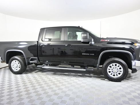 Used 2024 Chevrolet Silverado 3500 LT w/ All Star Edition AWD/4WD image 9