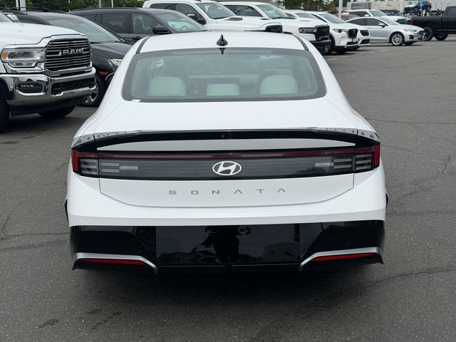 Used 2025 Hyundai Sonata SEL FWD image 7