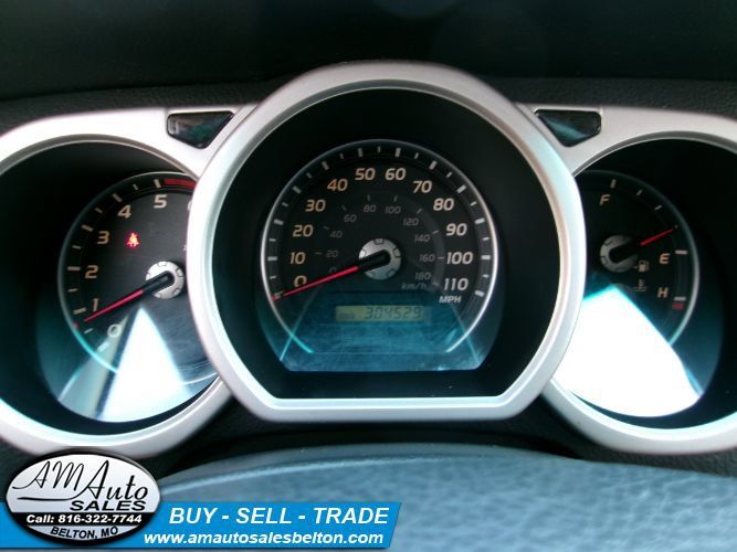 Used 2004 Toyota 4Runner Limited AWD/4WD image 10