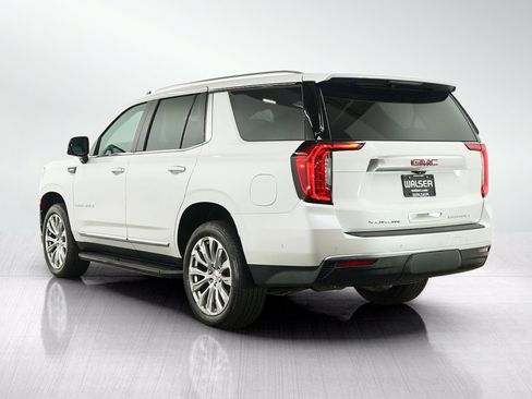 Used 2024 GMC Yukon Denali w/ Advanced Technology Package AWD/4WD image 3