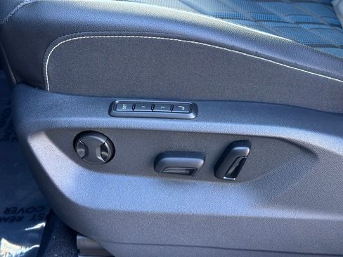 Used 2025 Volkswagen Atlas Cross Sport SEL Premium R-Line image 12