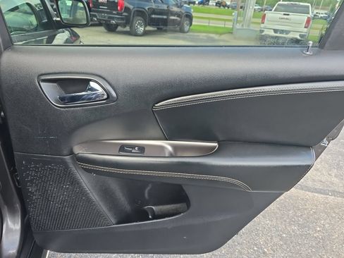 Used 2019 Dodge Journey Crossroad AWD/4WD image 14