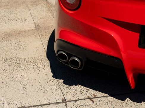 Used 2016 Ferrari F12 Berlinetta RWD image 22