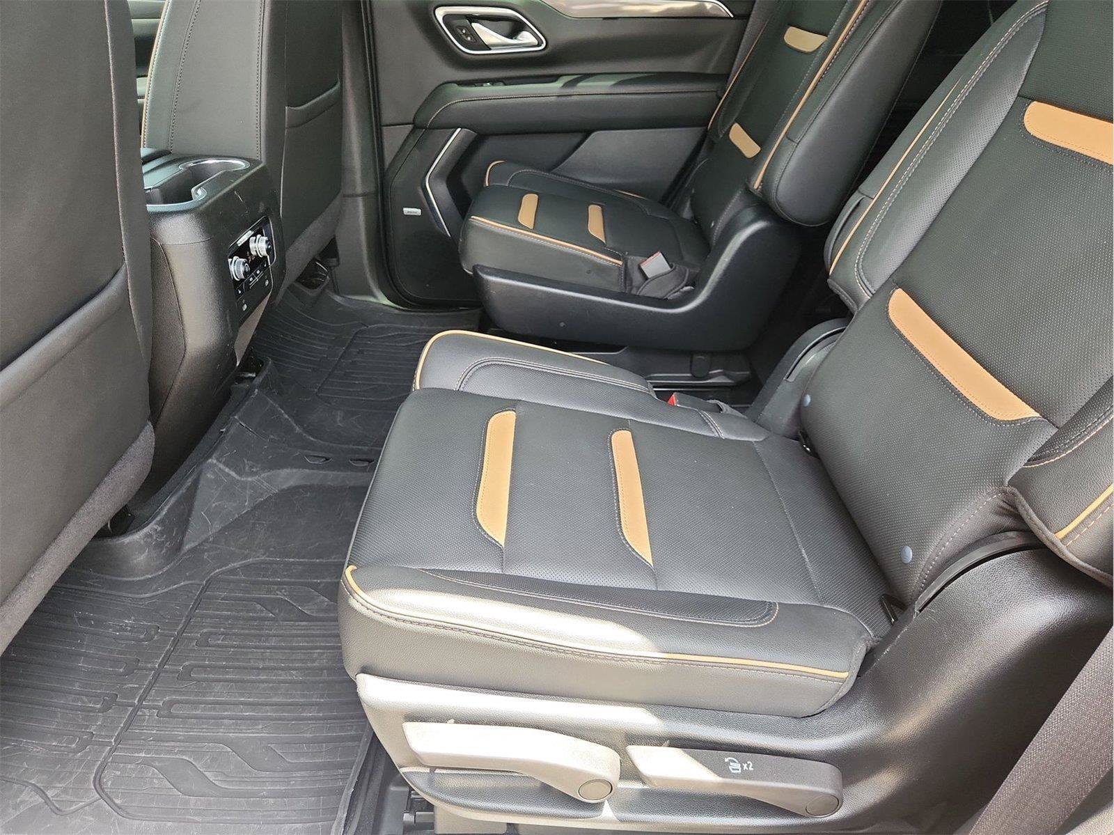 Certified 2023 GMC Yukon AT4 w/ AT4 Premium Plus Package AWD/4WD image 26