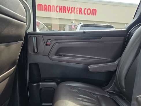 Used 2020 Honda Odyssey Touring image 13