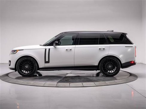 Used 2025 Land Rover Range Rover Long Wheelbase SE AWD/4WD image 2