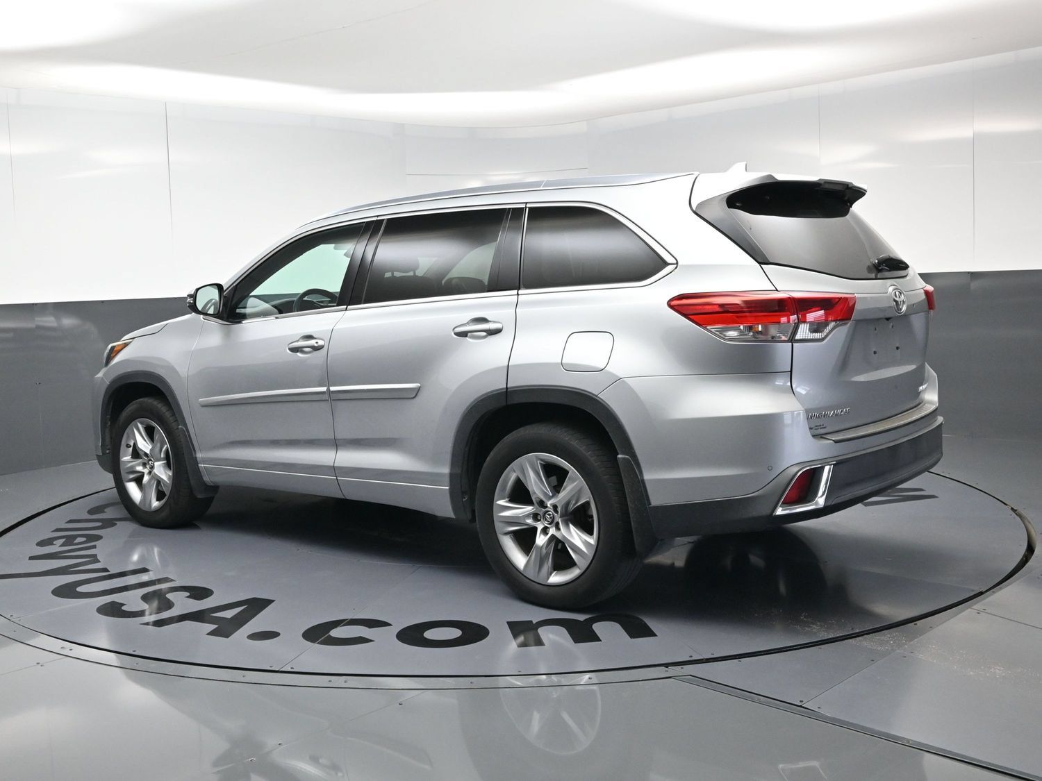 Used 2017 Toyota Highlander Limited w/ Protection Package #3 AWD/4WD image 7