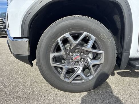 New 2026 GMC Sierra 1500 SLT w/ SLT Premium Package image 10