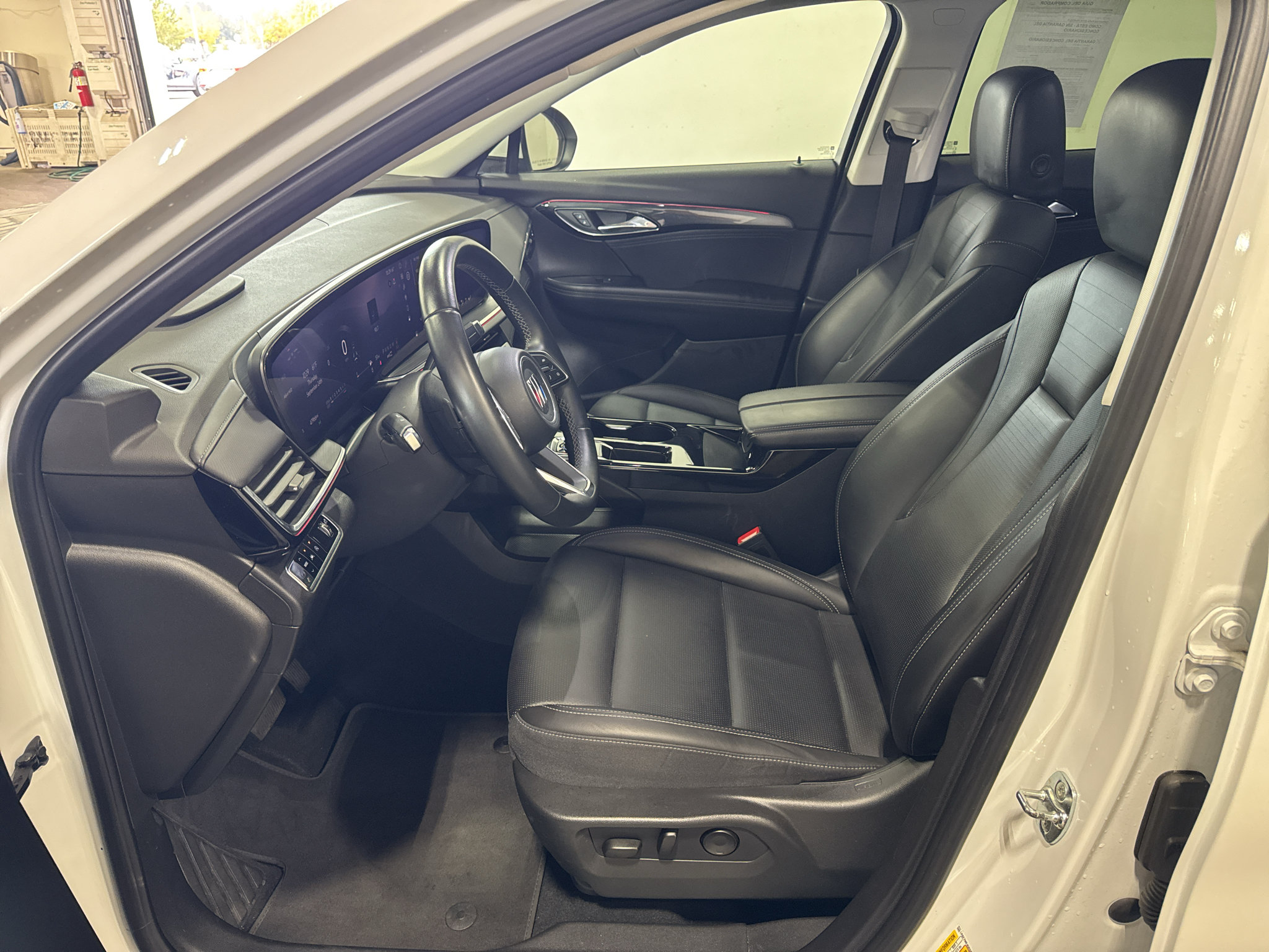 Certified 2024 Buick Envision Preferred AWD/4WD image 28